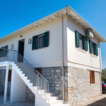 Boursinos Cozy Apartments Lefkáda Exterior foto