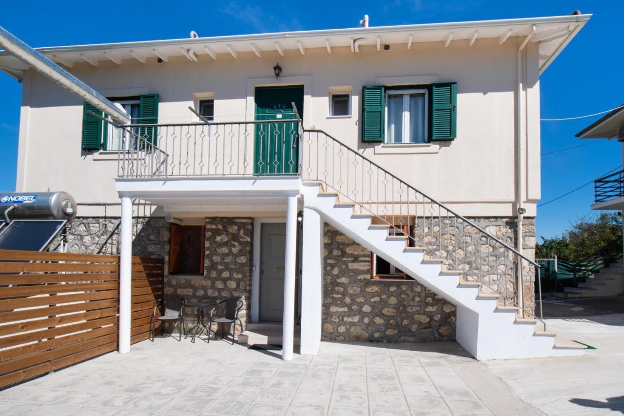 Boursinos Cozy Apartments Lefkáda Exterior foto